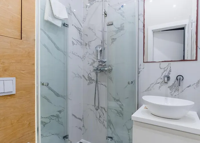 Apartament łąkowa Charming By Bookinghost *