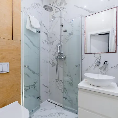 Apartment Lakowa Charming By Bookinghost *