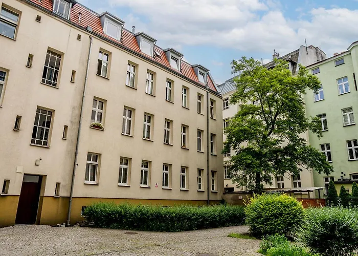 Lakowa Charming By Bookinghost * Poznań